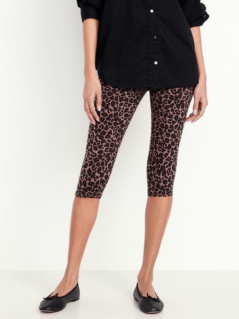 Old Navy High-Waisted Capri Legging Leopard Print- Brown large